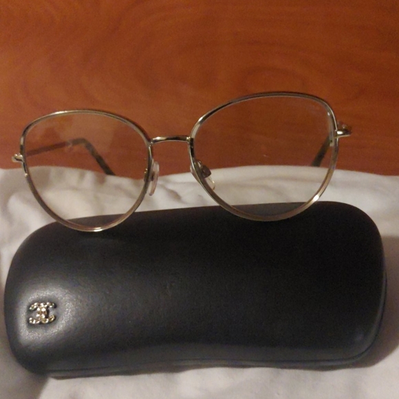Sunglasses - Picture 1 of 3
